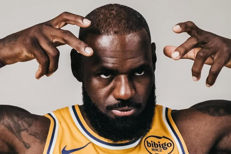 LeBron James envía un mensaje antes de comenzar su etapa con los Philadelphia 76ers.